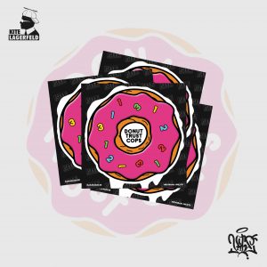 STICKER "DONUT TRUST"